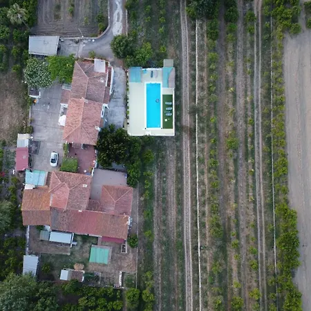 Complejo Rural Lo Arrabal Málaga