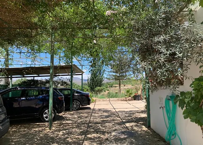 Complejo Rural Lo Arrabal 度假居 *