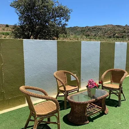 Complejo Rural Lo Arrabal Vakantiehuis Málaga